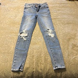 American Eagle Next Level Stretch Jeans. Size 2, regular length.